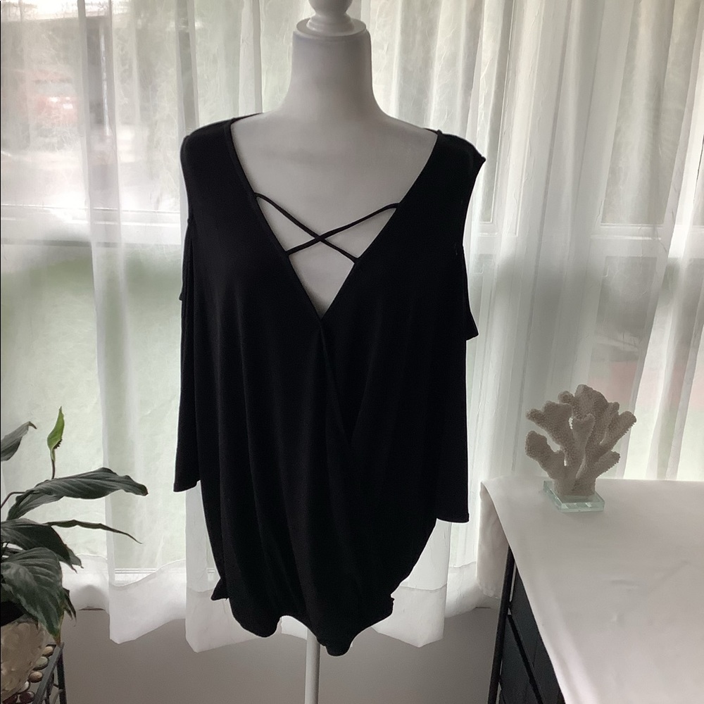 Torrid cold shoulder top